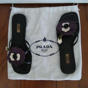 PRADA Black Floral Appliqué Leather Slide Sandals